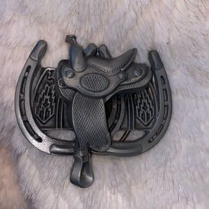 Belt buckle